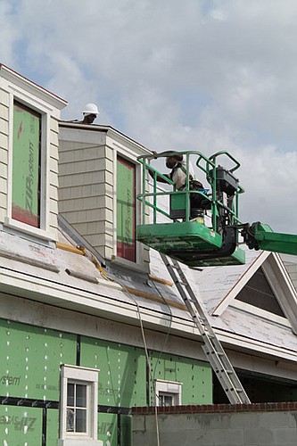 The Atlantic Beach Country Club is putting the finishing touches on its new clubhouse, expected to open in December.