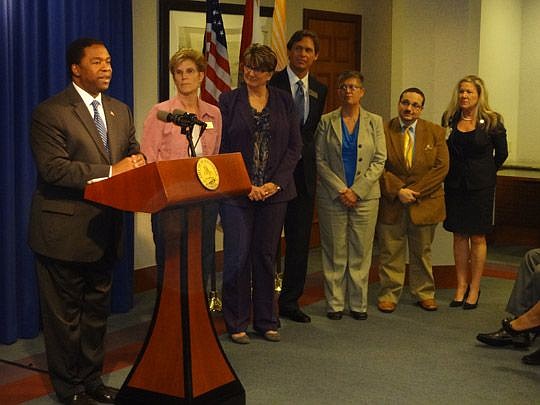 Mayor Alvin Brown announces the city has received a $1.2 million, three-year grant from the state to help assess first-time offender teens for mental health and substance abuse problems. He's joined by advocates of the cause and leaders whose programs...