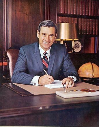 Official Reubin Askew portrait when he was governor.