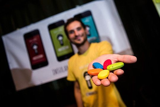 InsulAngel works with smartphones to let diabetics know if their insulin is in danger of spoiling in the heat or freezing in the winter.