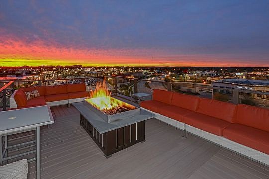5 Thousand Town apartments wows its tenants with this rooftop lounge. But the biggest amenity is its location at the St. Johns Town Center, giving the feeling of an urban lifestyle in suburbia.