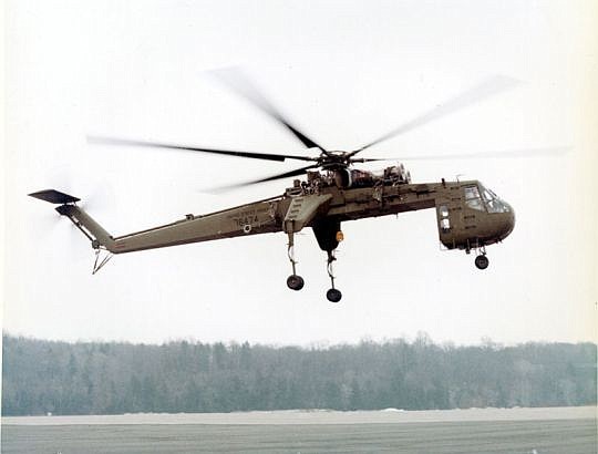 A "sky crane" helicopter similar to this one will be used by JEA to replace a transformer damaged Feb. 1 when a section of Liberty Street collapsed into the St. Johns River.