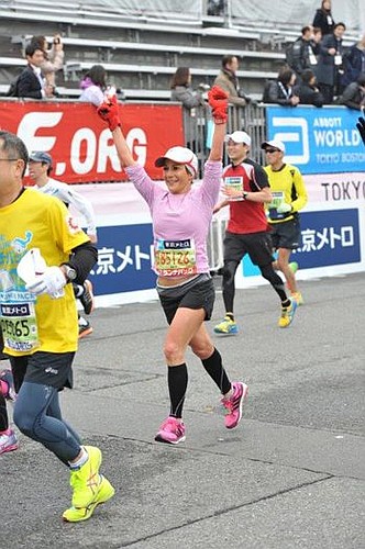 Giselle Carson nears the finish line at the Toyko Marathon.