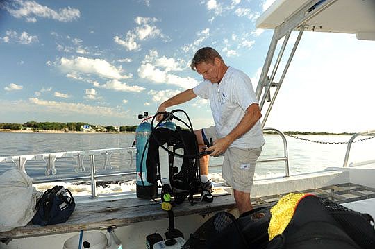 Bill Dally plans to develop a bottom-crawling amphibious remotely operated vehicle for coastal research and education.