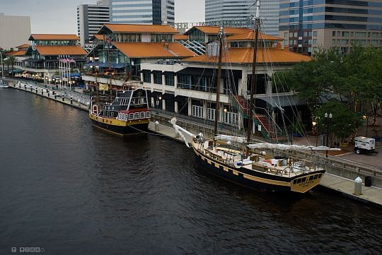 The City has filed a lawsuit against the owners of the Jacksonville Landing over a dispute on the sale of an adjacent parking lot.