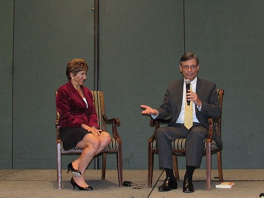 Jacksonville Bar Association President Giselle Carson and Florida Supreme Court Chief Justice Jorge Labarga talked with members at the November luncheon.