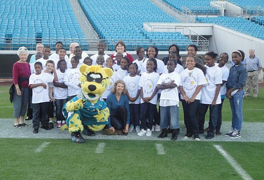 The DuBow Family Foundation and the Jacksonville Jaguars defensive line hosted the annual "Pass, Punt and Play" event Dec. 6.Â Twenty-five young people from the MaliVai Washington Kids Foundation and 25 from the Bridge of Northeast FloridaÂ were invit...