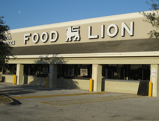 Photo by David Chapman - Food Lion announced Wednesday it will close its 25 Florida stores over the next 30 days. Each store employs an average of 35 employees, which means almost 900 employees face layoffs in the state. There are 20 Food Lion stores ...