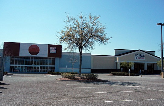 Academy Sports plans to open in Southside Square in space formerly occupied by Circuit City and Linens