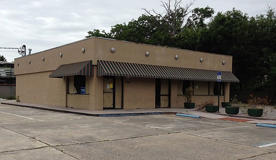 The former Pizza Palace at 920 Margaret St. is under review to house a 7-Eleven store.