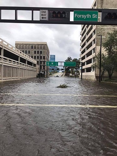 Flooding Downtown at Main Street at  Forsyth Street.  (Photo by Diane Brunet-GarcÃ­a)