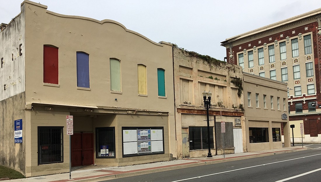 The property at 324 N. Broad St. is sandwiched between a vacant building thatâ€™s for sale (left) and United Optical Lab Outlet Inc.