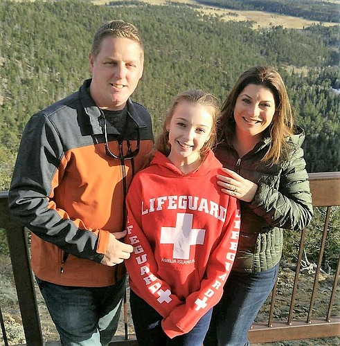 Vacationing with her family in Estes, Colorado, gives Christina Thomas a chance to combine her love of nature, her sense of adventure and family time. Christinaâ€™s husband, Shawn, and daughter, Lana, share the same interests.