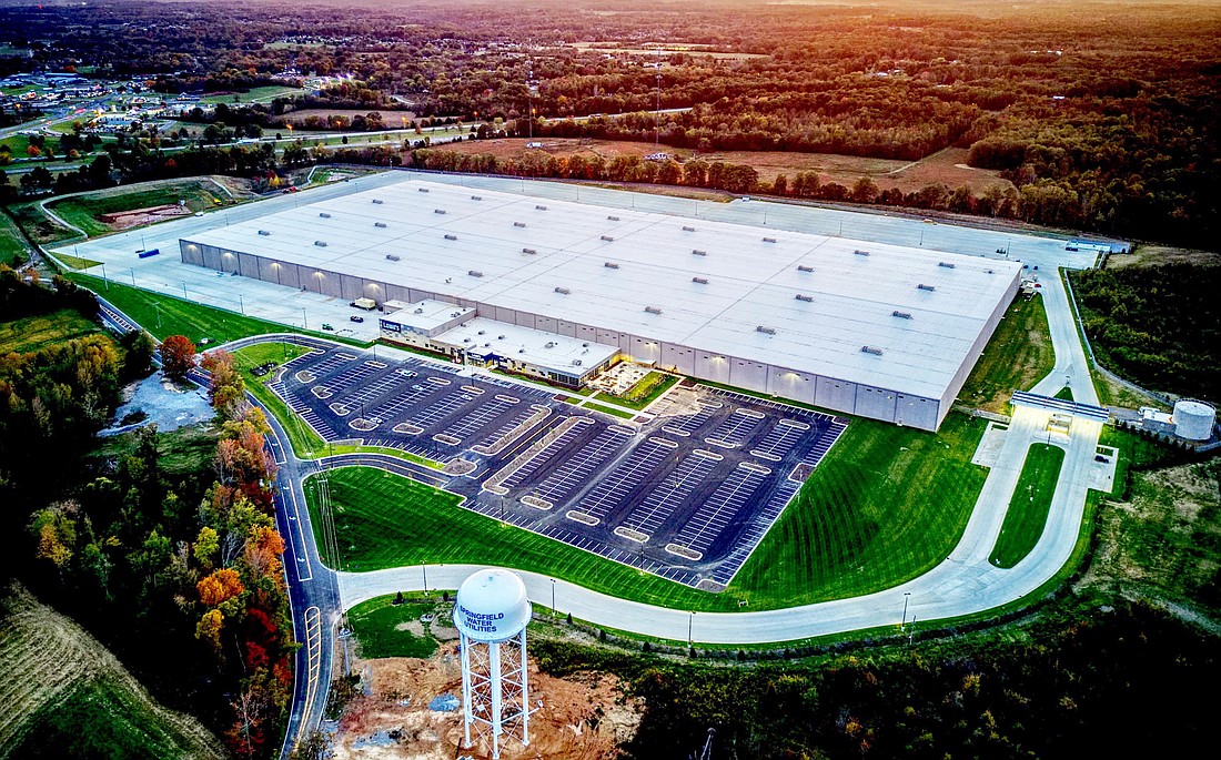 Loweâ€™s new direct fulfillment center in Coopertown, Tennessee. By 2023, Loweâ€™s expects to have approximately 600 employees at the facility.