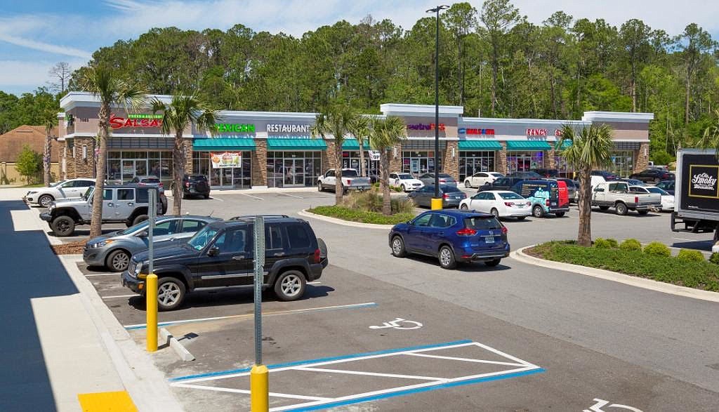 JLL announced it represented Gatlin Development Co. in the sale of Collins Plaza at northwest Interstate 295 and Collins Road.