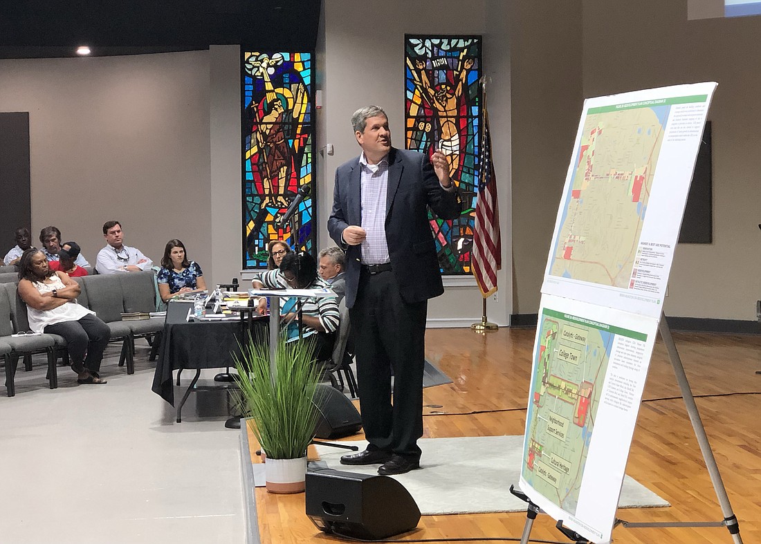 Bill Killingsworth, director of the city Planning and Development Department, discusses the Renew Arlington Community Redevelopment Area plan Monday at a public forum.
