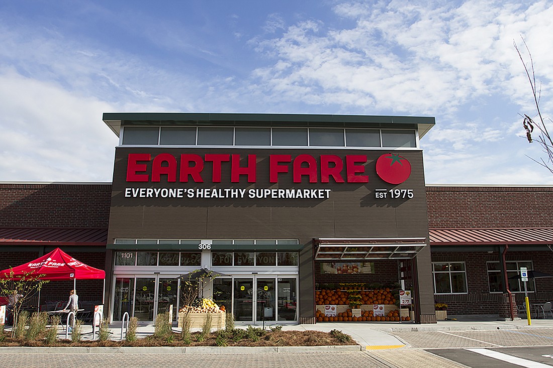 Earth Fare, a specialty organic and natural food grocery, is coming to St. Johns County.