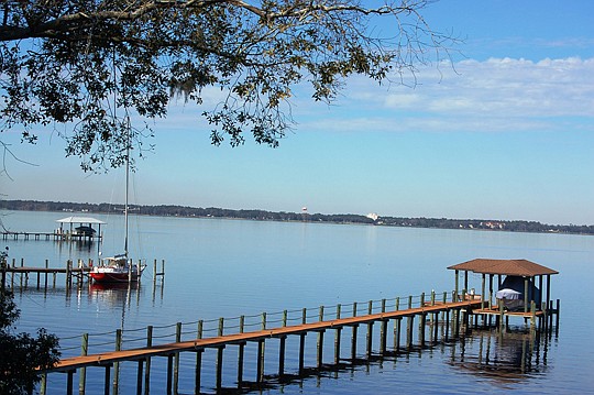 The Bluffs on Plummers Cove by elacora is offering homesites on the St. Johns River in the Mandarin area.