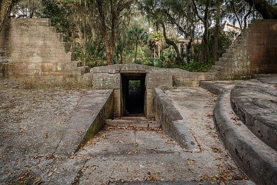 The Spanish-American War artillery battery fort on St. Johns Bluff in Arlington is the focus of a preservation effort that's a proposed partnership between the city and North Florida Land Trust.