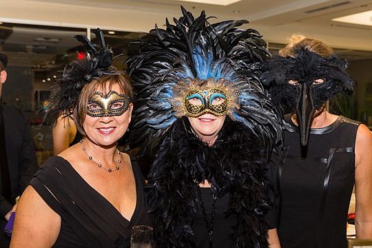 Two rules for Diner en Noir on Oct. 15 are you must wear black from head-to-toe and you must wear a mask.