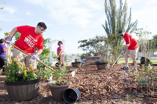 The Winn-Dixie at Point Meadows Wish Squad spent part of Earth Day working at Twin Lakes Academy Elementary School.