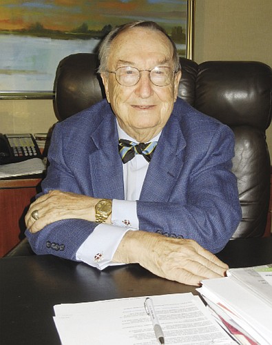 Community and business leader Robert Shircliff died Jan. 2 at the age of 91.