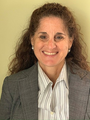 Pro bono volunteer attorney Judy Ossi Hargitai practices in the fields of civil litigation, probate and guardianship.