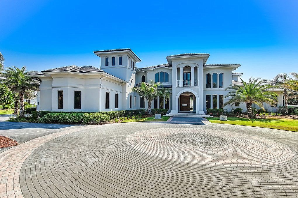1217 Ponte Vedra Blvd. in Ponte Vedra Beach is an oceanfront home built in 2015.