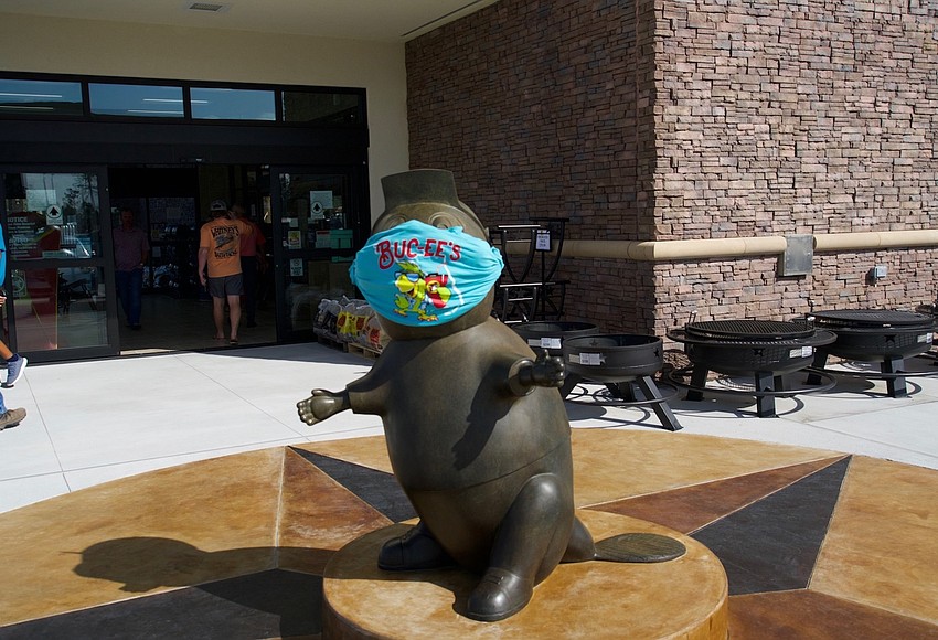Jax Daily Record| Photo - Buc-ee’s mascot Bucky the Beaver masks up for ...