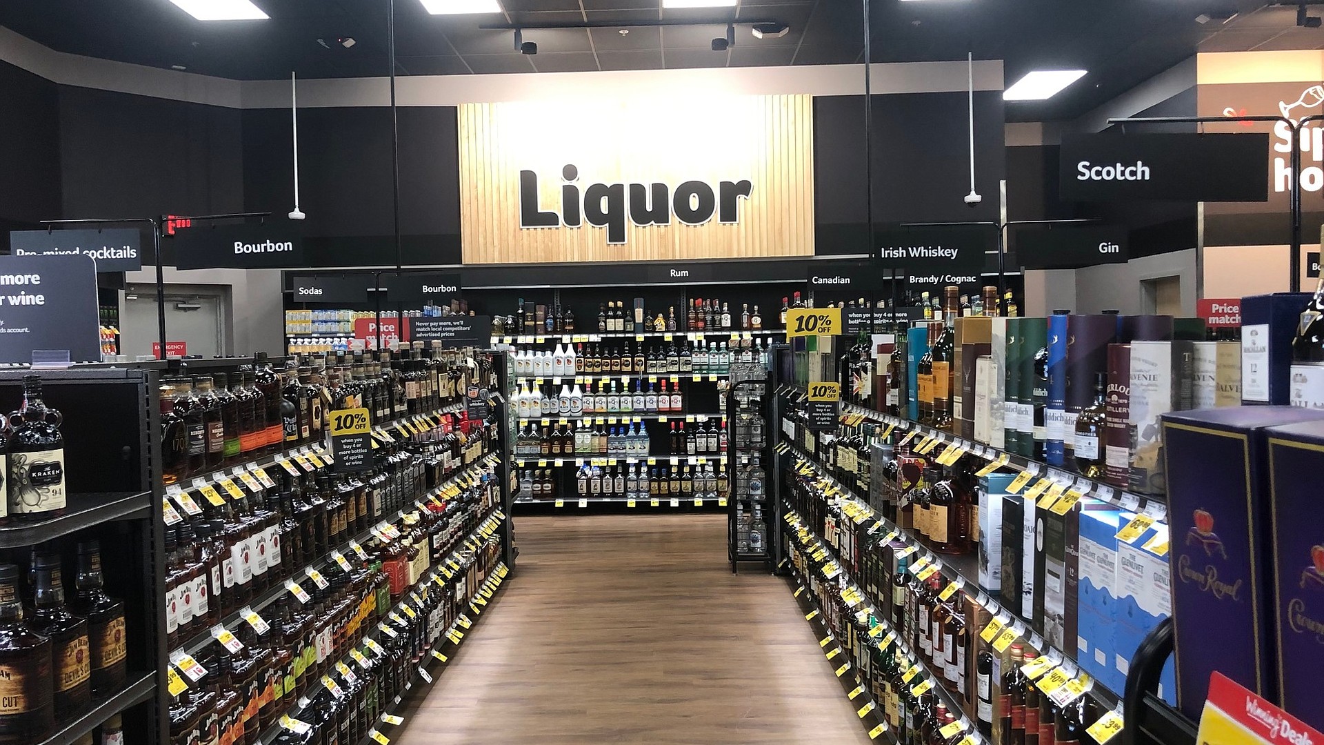WinnDixie remodels at Town Center Village and opens a new liquor store