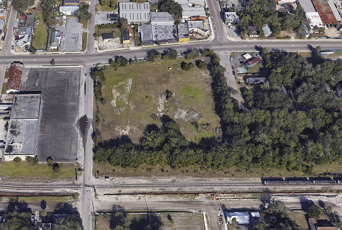 Areal estate developer plans to clean up and build a Dollar General on 1.37 acres at 1040 E. Eighth St. (Google)
