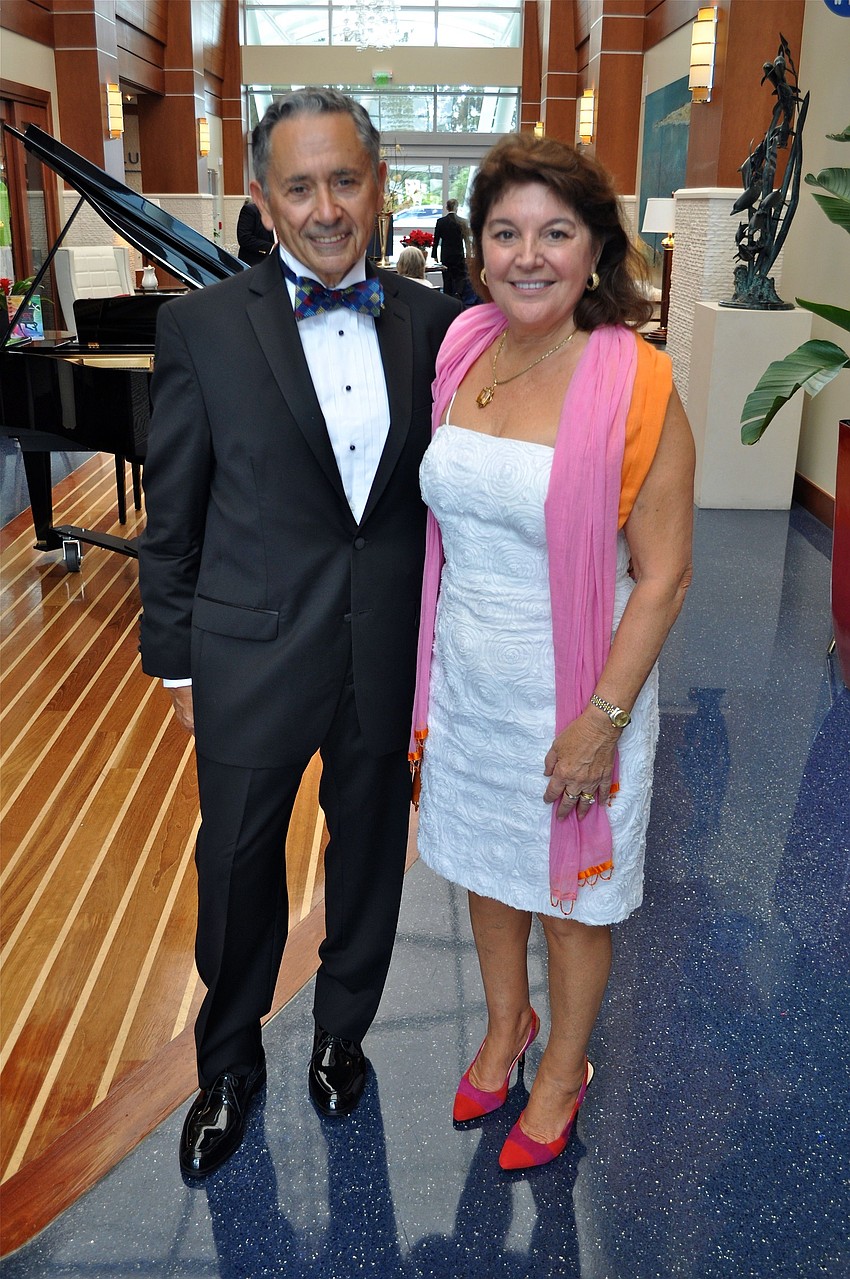 Jerry Genova, president of the Friends of The Sarasota Ballet, with chairwoman Mafalda Neikrug