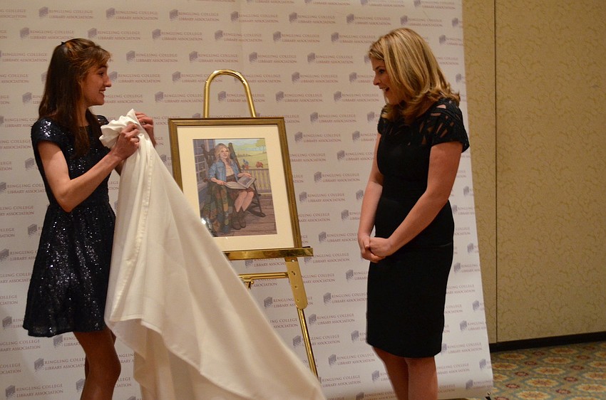 Ringling student Brenna Thummler unveils the portrait she made for Jenna Bush Hager.