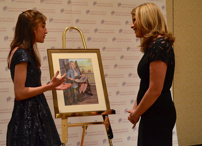 Ringling student Brenna Thummler talks to Jenna Bush Hager after presenting the speaker with the portrait.
