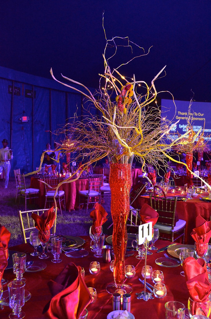 The table dÃ©cor at the 2014 Circus Arts Conservatory Gala