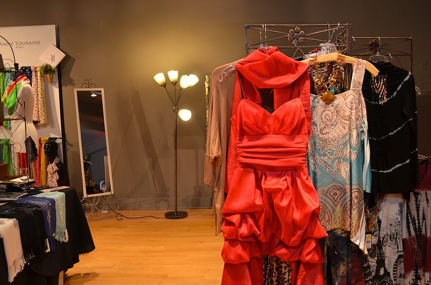 Centro Della Moda is a pop up style boutique in Westfield Southgate, featuring various designers and stores.