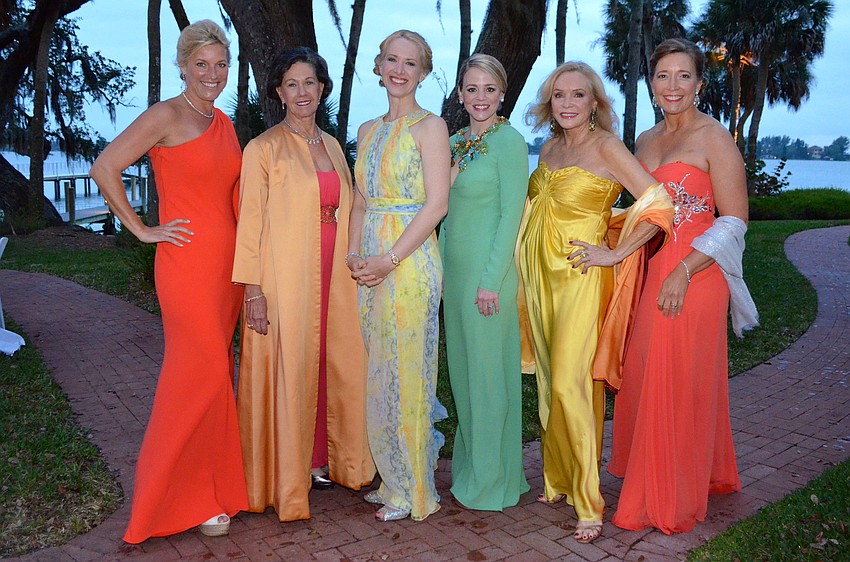 Co-Chair Mickey Davis, Honorary Chairwoman Cornelia Matson, Co-Chair Ariane Dart, Co-Chair Janelle Beruff, Co-Chair Margaret Wise and Christine Johnson