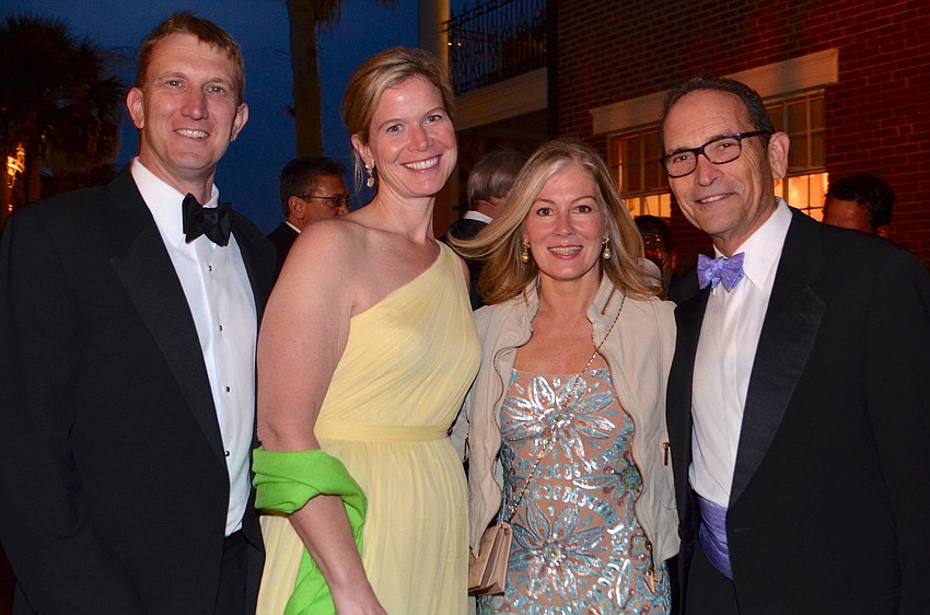 Jeff and Ellen Steinwachs with Amy and Ken Sussman