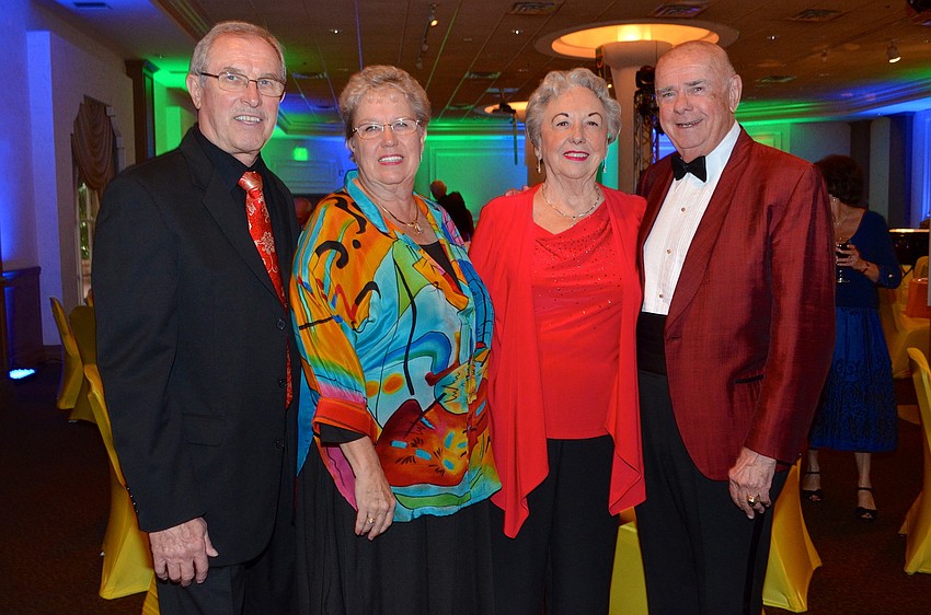 Allan and Sue Knops with Margarete and Russell Wiltshire