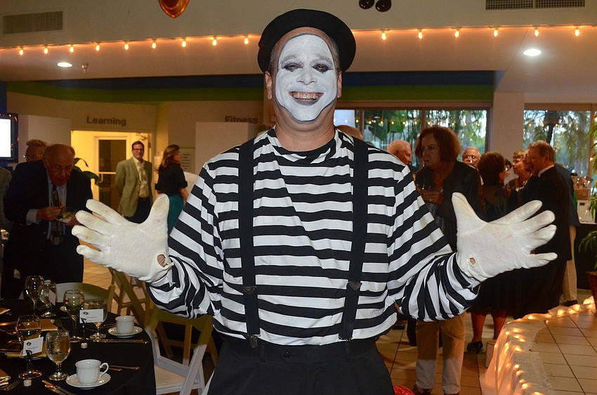 Michele the Mime at Madcap Evening 2014 â€˜Musicale & Musingsâ€™