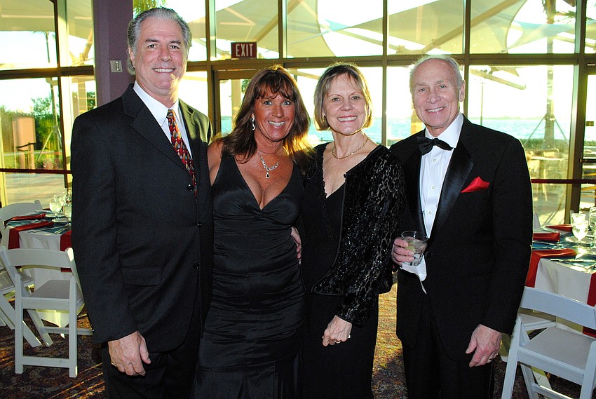Richard Glickman and Michelle Simmons with Ann and George Hicks