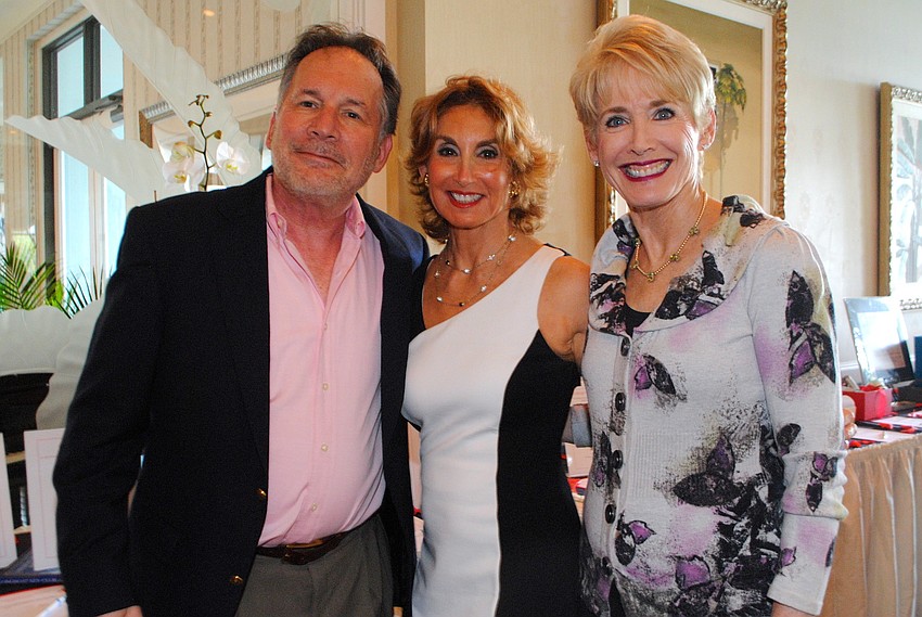 Stu and Joni Ross with Bonnie Wilder