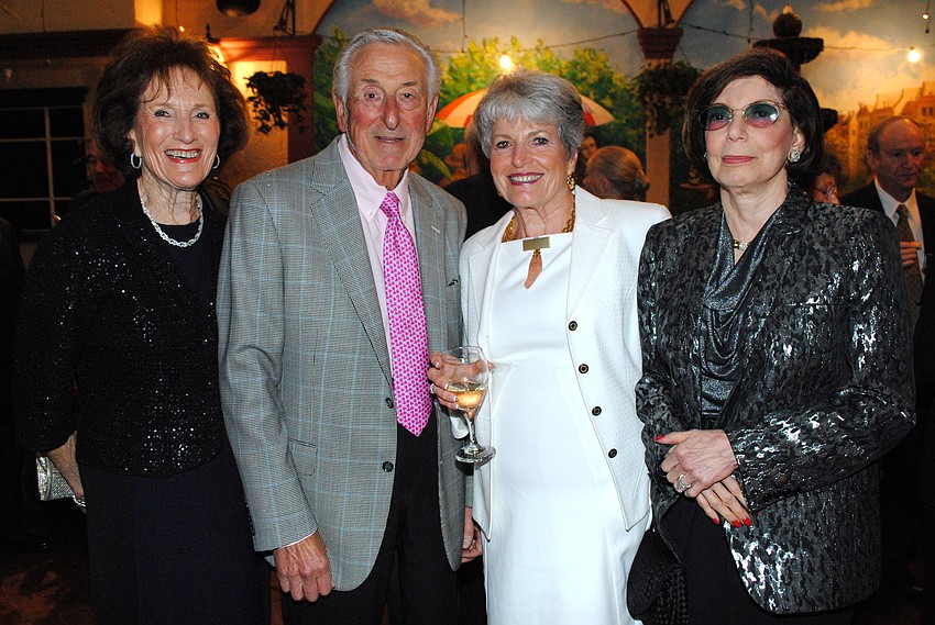 Eileen Bronstein, Noel Siegel, Edie Chaifetz and Toby Siegel