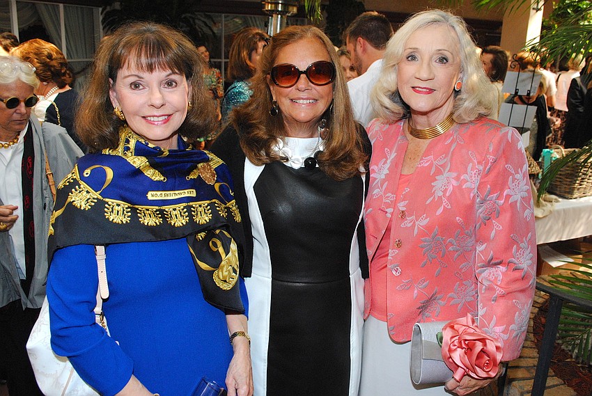 Nancy Blackburn, Peggy Wood and Sharon Black Floyd