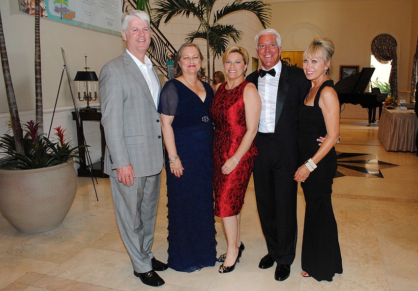 Co-Chairs Brian Kennelly, Julie Smith, Angela Massaro-Fain, Ron Masseo and Diane Brune