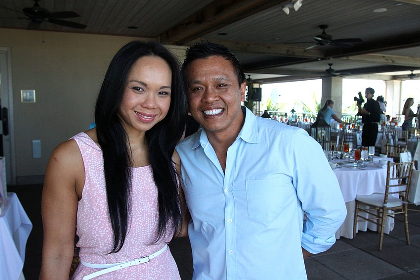 Ann and Veth Senenoi