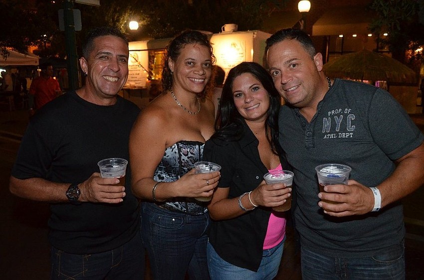 092613-IsmaelSuarez-GiselaSuarez-RebecaContino-EddieContino