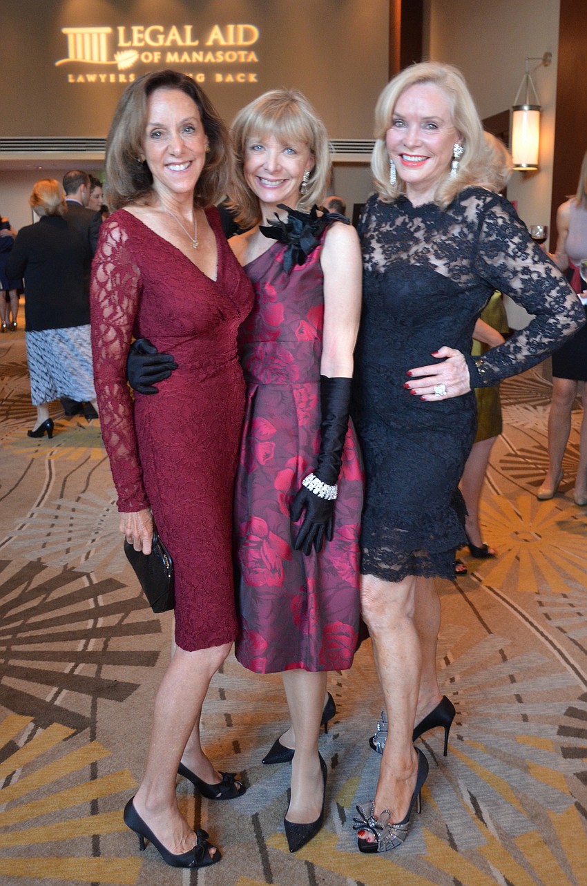 Deb Knowles, event coordinator Charlie Ann Syprett and Margaret Wise