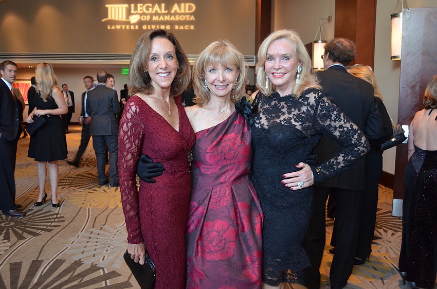 Deb Knowles, event coordinator Charlie Ann Syprett and Margaret Wise