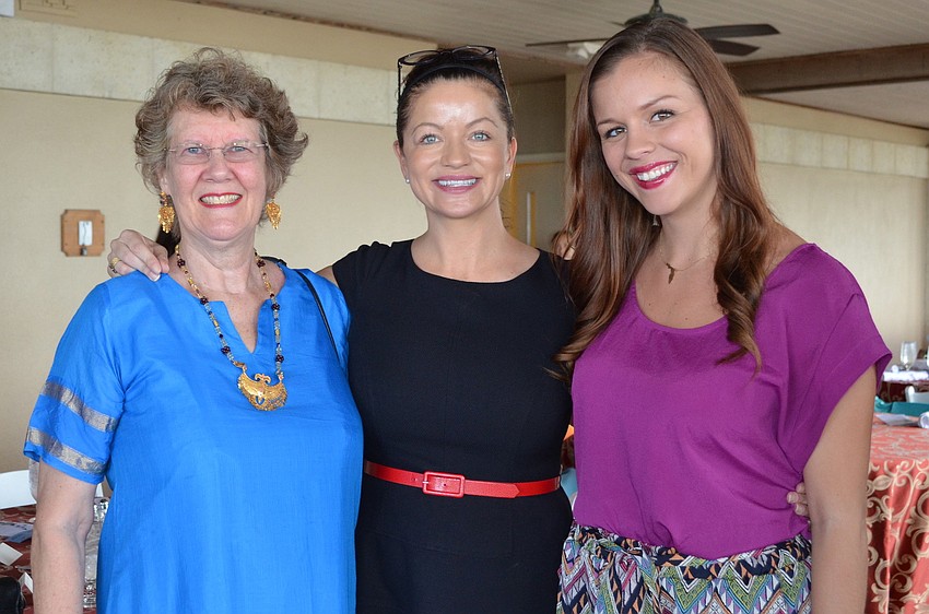 Rachel Rivlin with Jonna and Courtney Keller